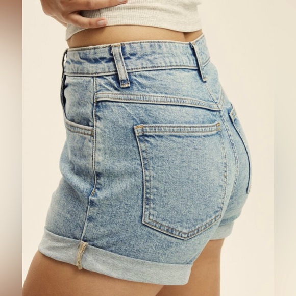 Cotton on high rise stretch shorts - Picture 1 of 3